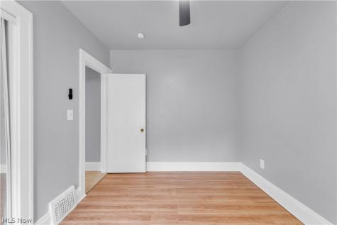 93 Ellenwood Avenue Bedford OH 44146