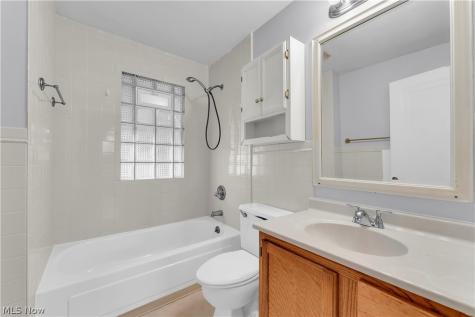 93 Ellenwood Avenue Bedford OH 44146