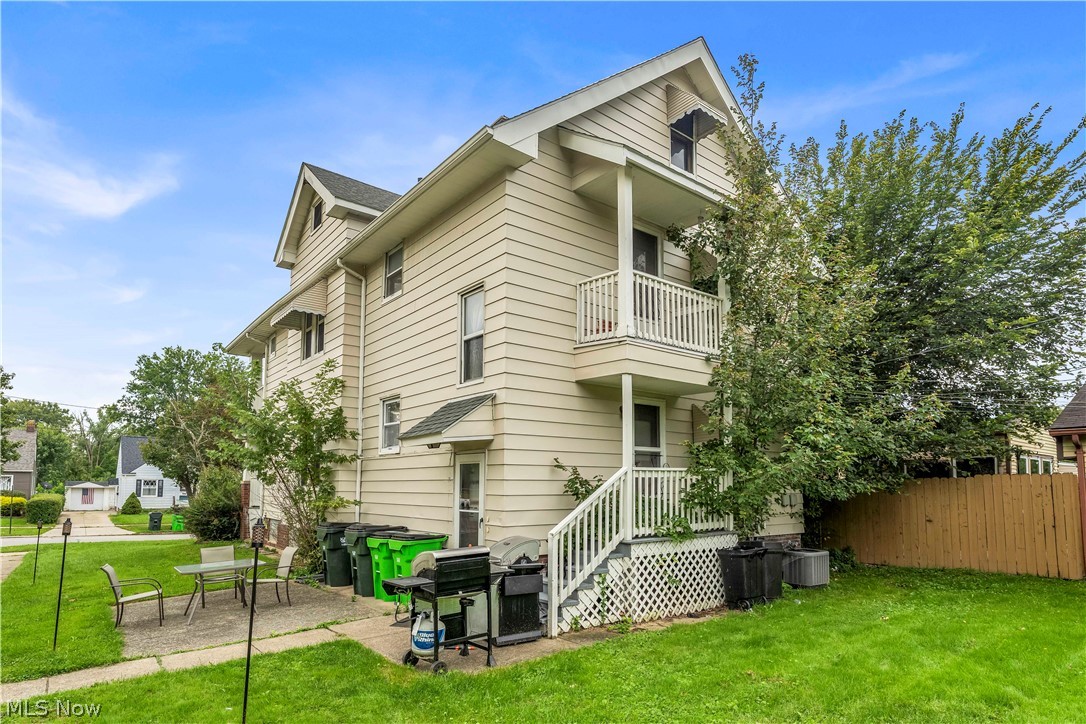 93 Ellenwood Avenue Bedford OH 44146