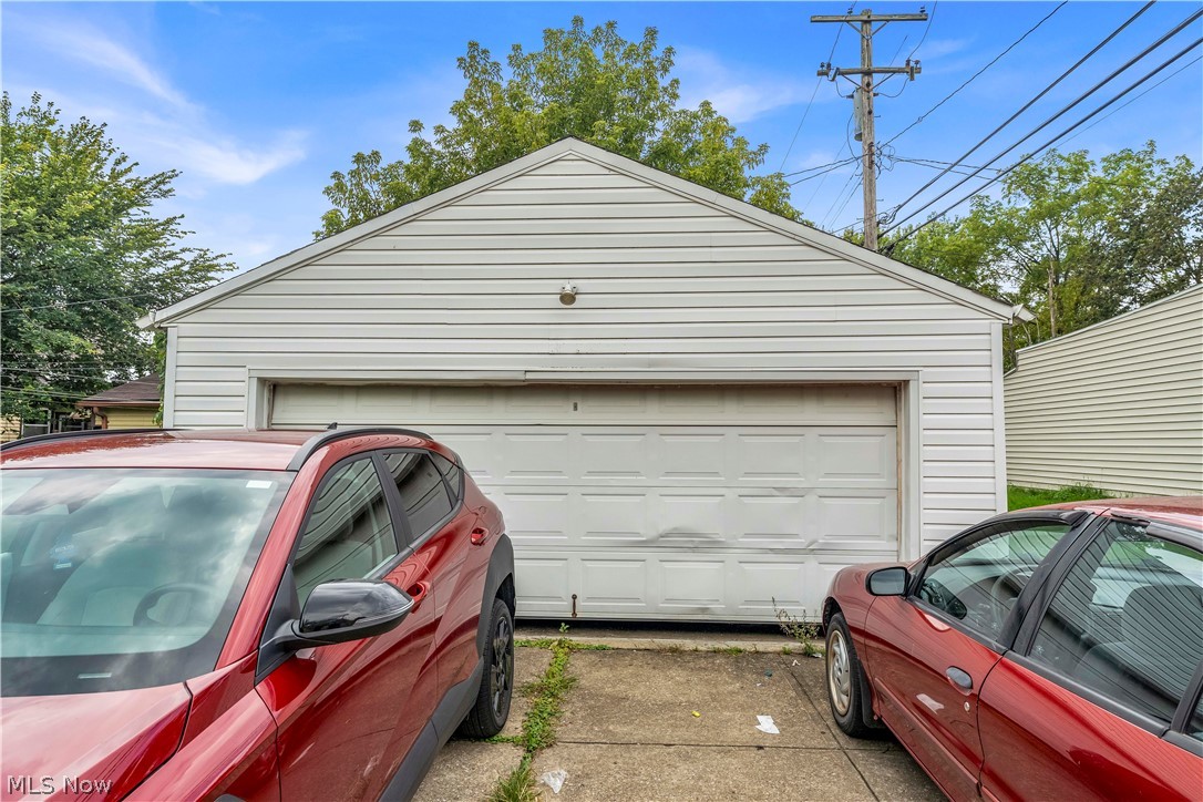 93 Ellenwood Avenue Bedford OH 44146