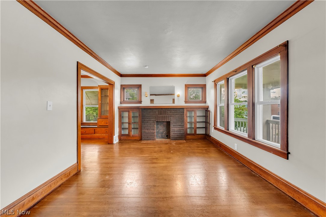 93 Ellenwood Avenue Bedford OH 44146