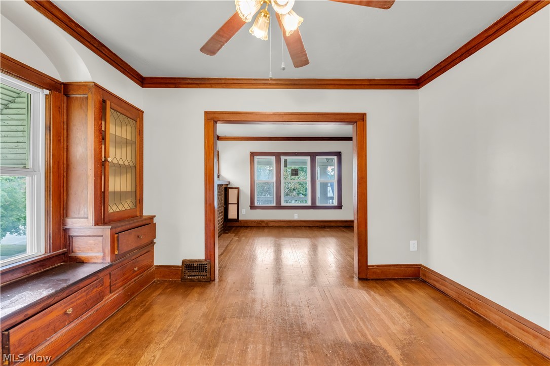 93 Ellenwood Avenue Bedford OH 44146