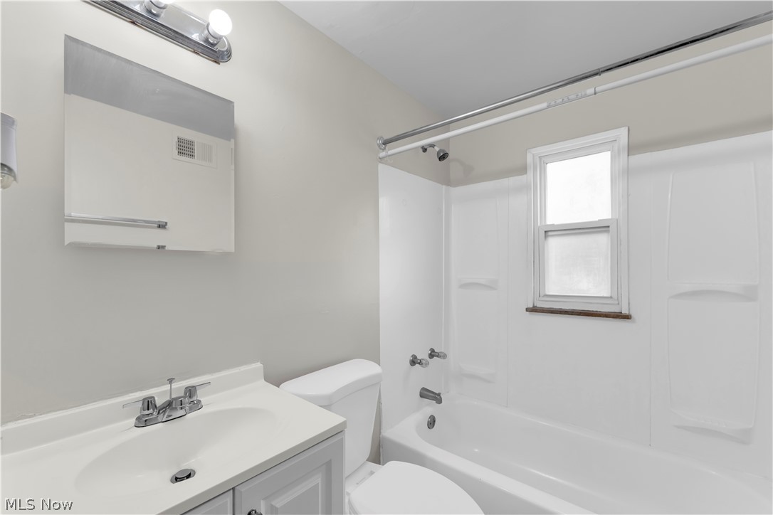 251 E 200th Street Euclid OH 44119