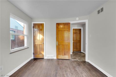 251 E 200th Street Euclid OH 44119