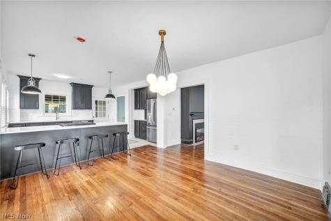 2135 Coventry Road Cleveland Heights OH 44118