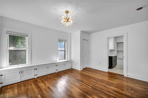 2135 Coventry Road Cleveland Heights OH 44118