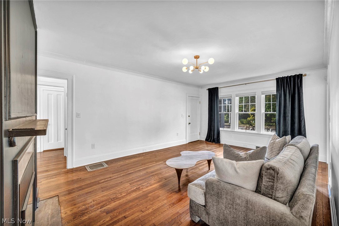 2135 Coventry Road Cleveland Heights OH 44118