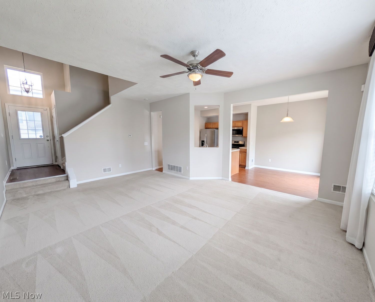 991 Croghan Way Akron OH 44321