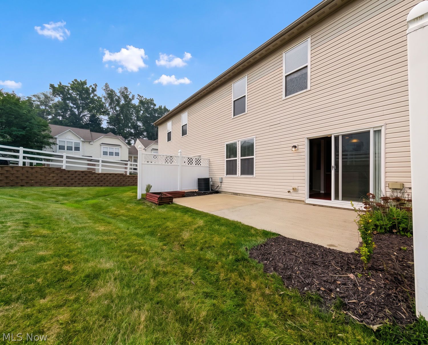 991 Croghan Way Akron OH 44321
