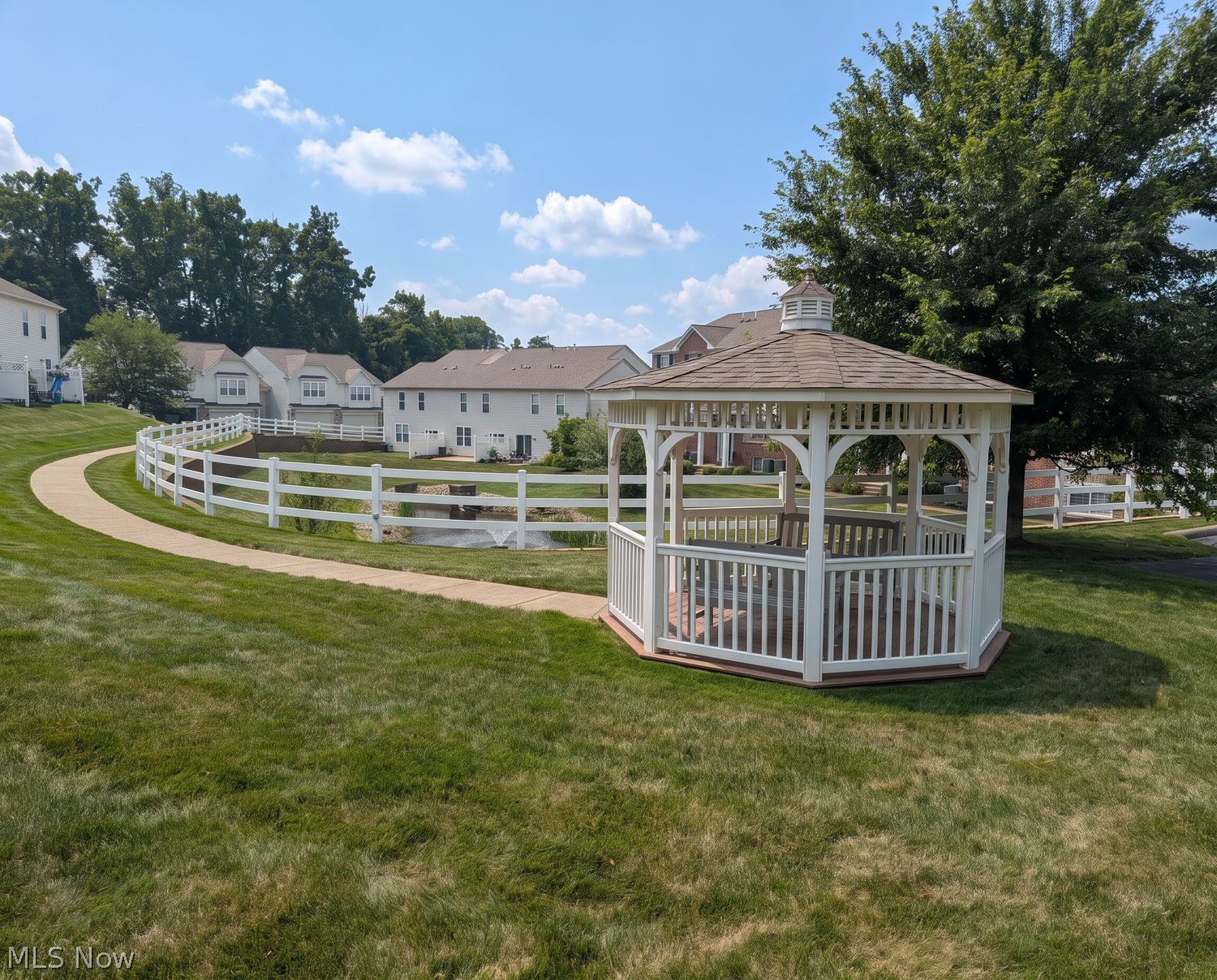 991 Croghan Way Akron OH 44321