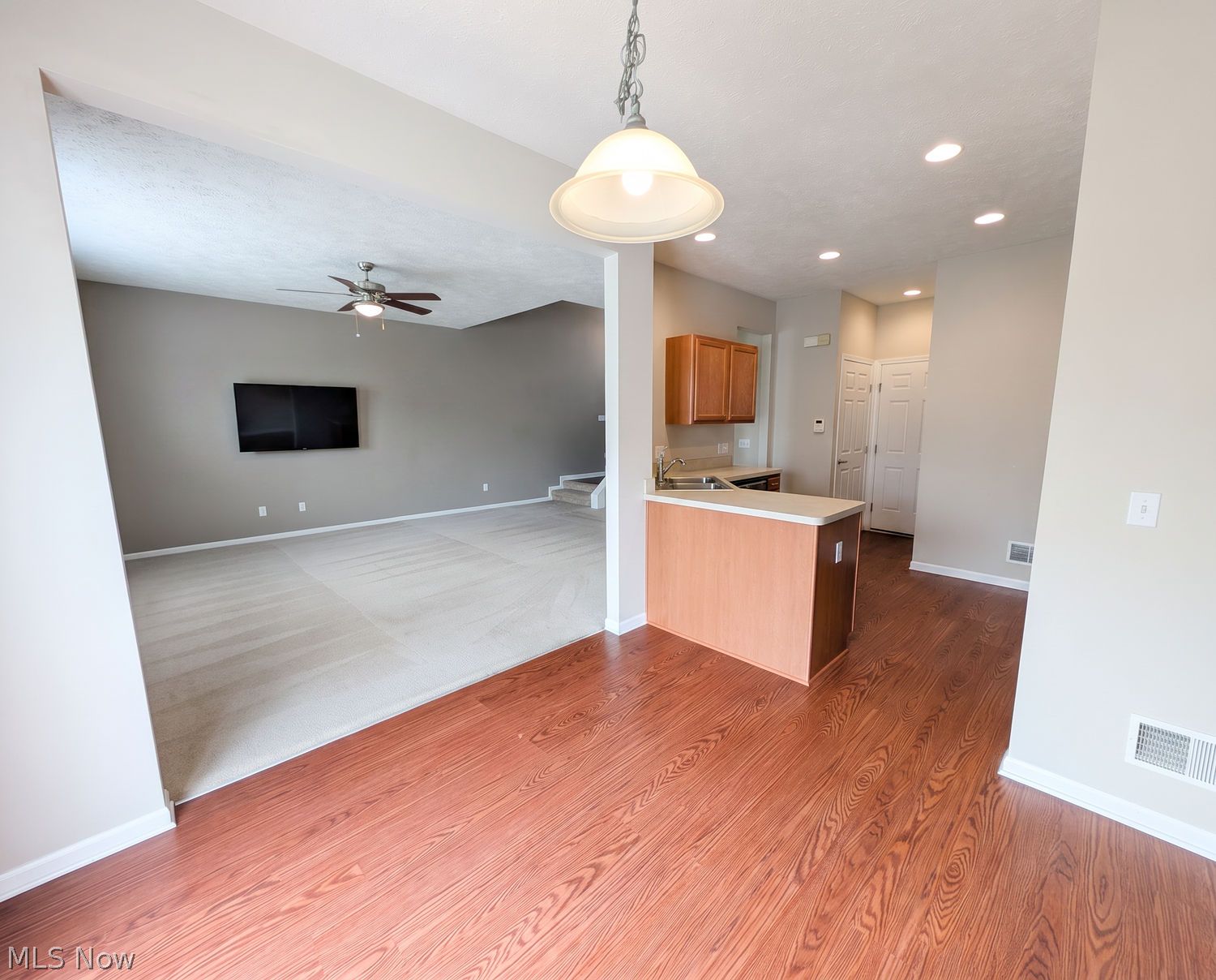 991 Croghan Way Akron OH 44321