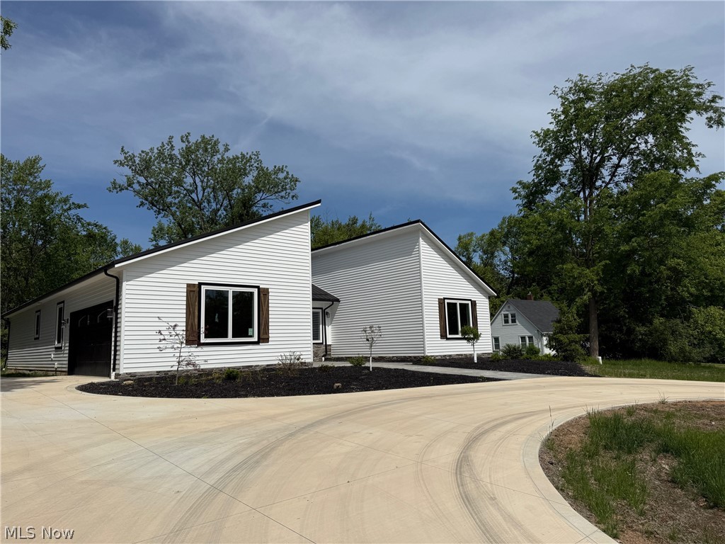 3940 Ellendale Road Chagrin Falls OH 44022