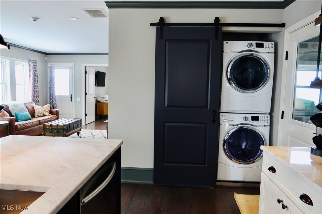 2231 W 10th Street Cleveland OH 44113