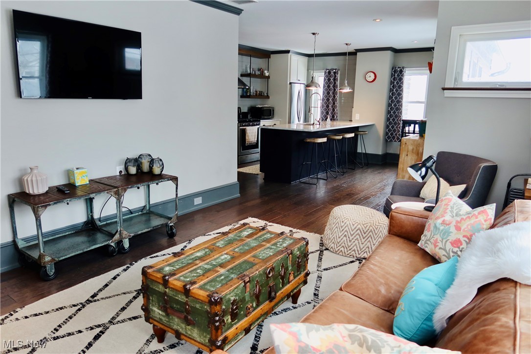 2231 W 10th Street Cleveland OH 44113