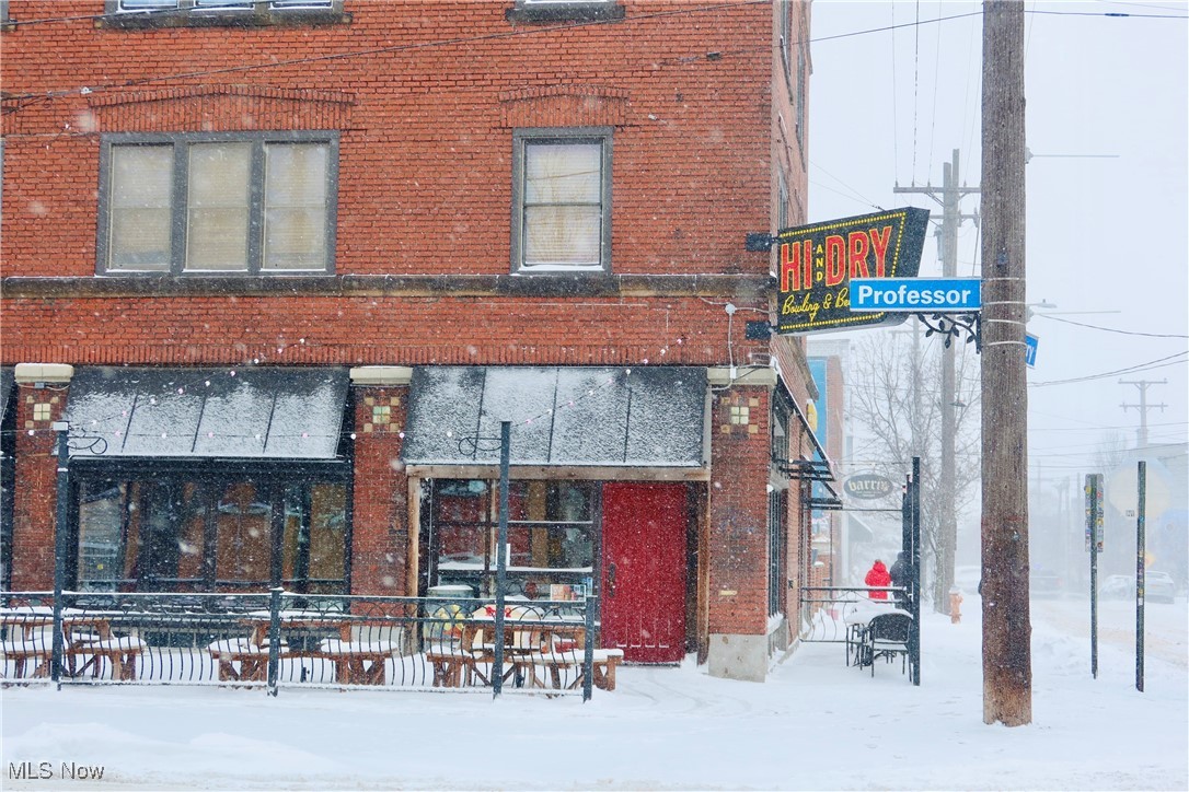 2231 W 10th Street Cleveland OH 44113