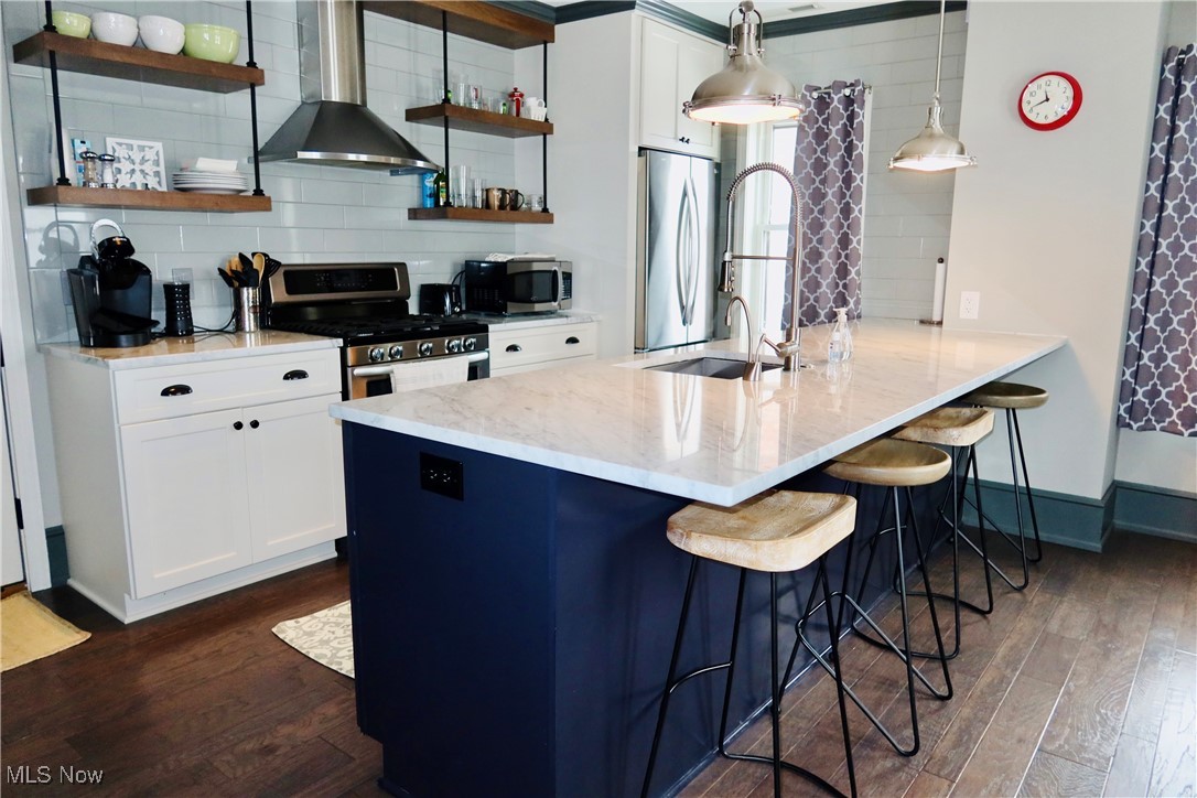 2231 W 10th Street Cleveland OH 44113