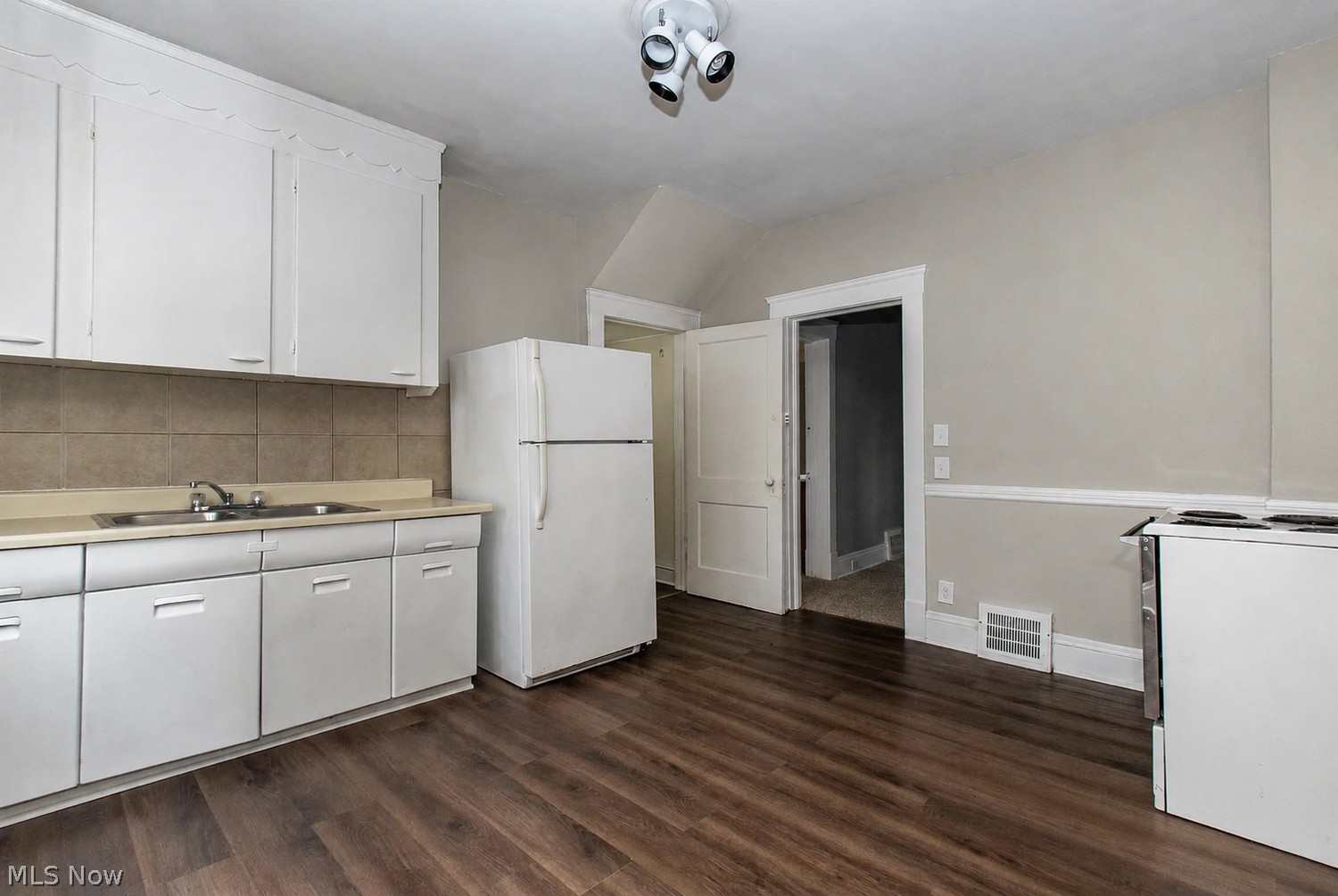 3100 Montclair Avenue Cleveland OH 44109