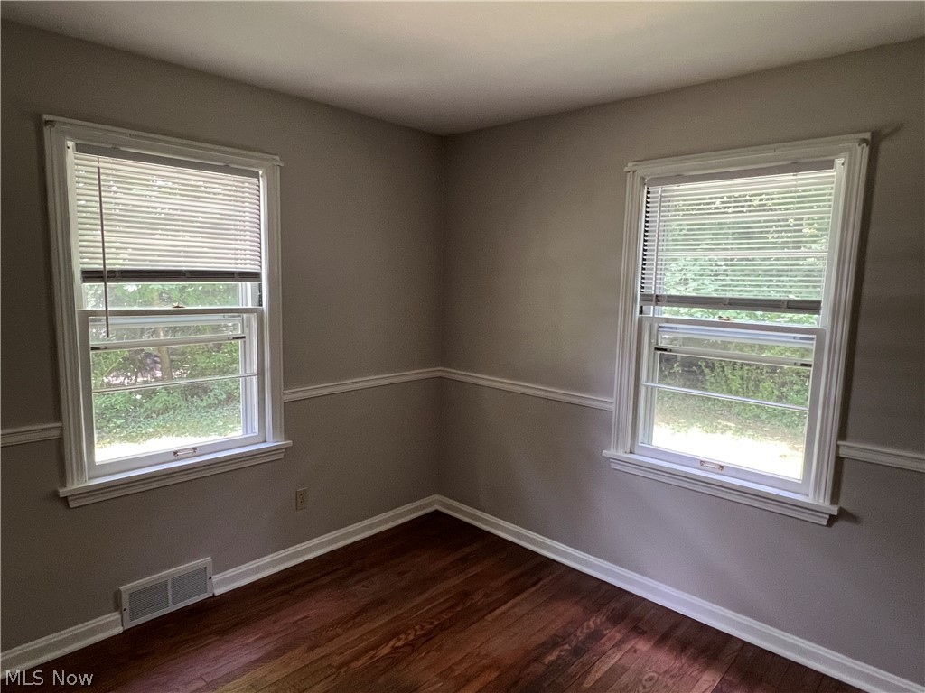 75 Olive Street Chagrin Falls OH 44022