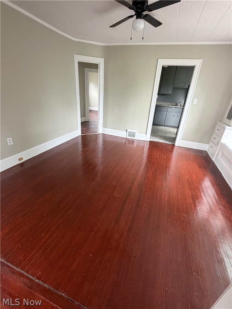 9703 Park Heights Avenue Garfield Heights OH 44125