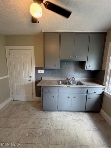 9703 Park Heights Avenue Garfield Heights OH 44125