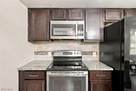 3527 E Smith Road Medina OH 44256