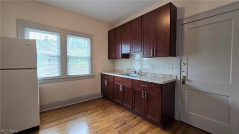 2126 Richland Avenue Lakewood OH 44107