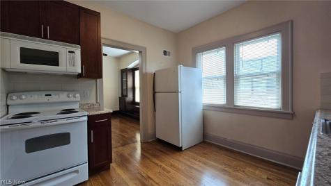2126 Richland Avenue Lakewood OH 44107