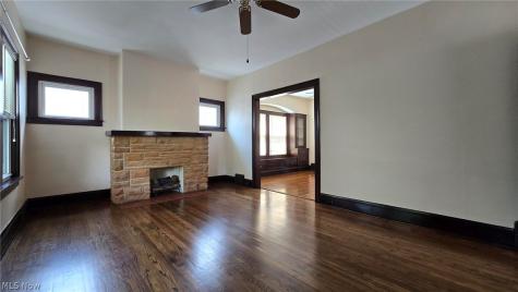 2126 Richland Avenue Lakewood OH 44107