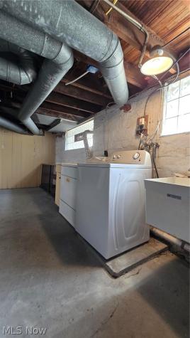 2126 Richland Avenue Lakewood OH 44107