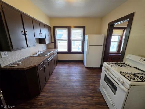 4100 Mapledale Avenue Cleveland OH 44109