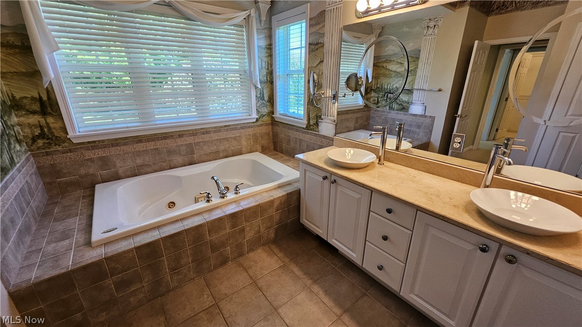7235 Dursley Court Solon OH 44139