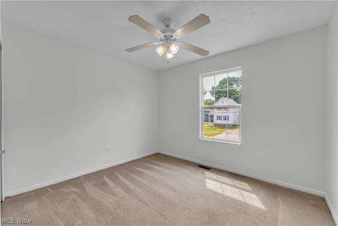 1917 Lexington Avenue Lorain OH 44052