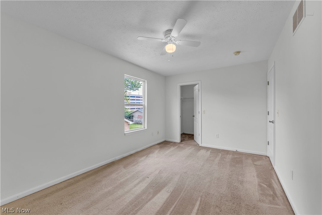 1917 Lexington Avenue Lorain OH 44052