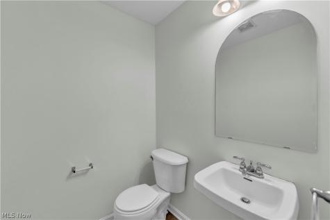 1917 Lexington Avenue Lorain OH 44052