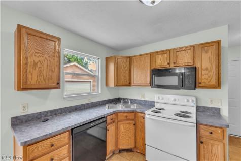 1917 Lexington Avenue Lorain OH 44052