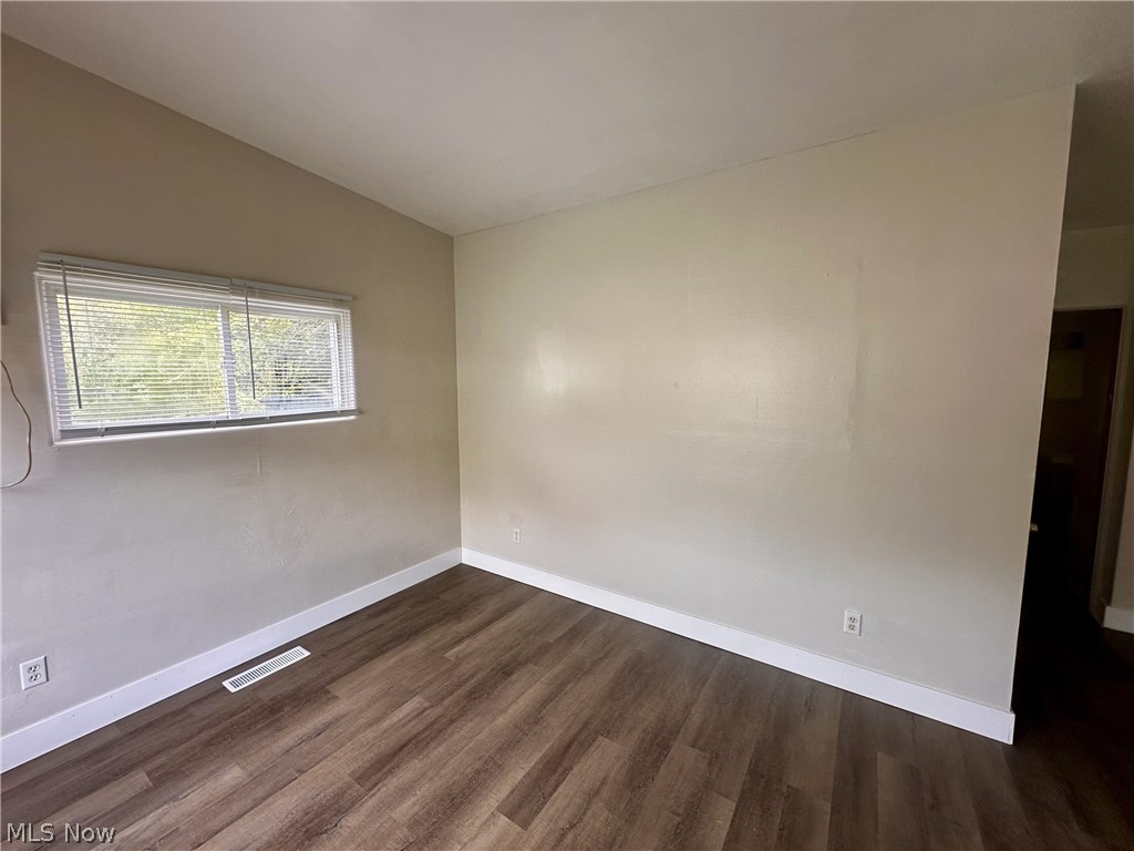 2356 Newton Street Akron OH 44305