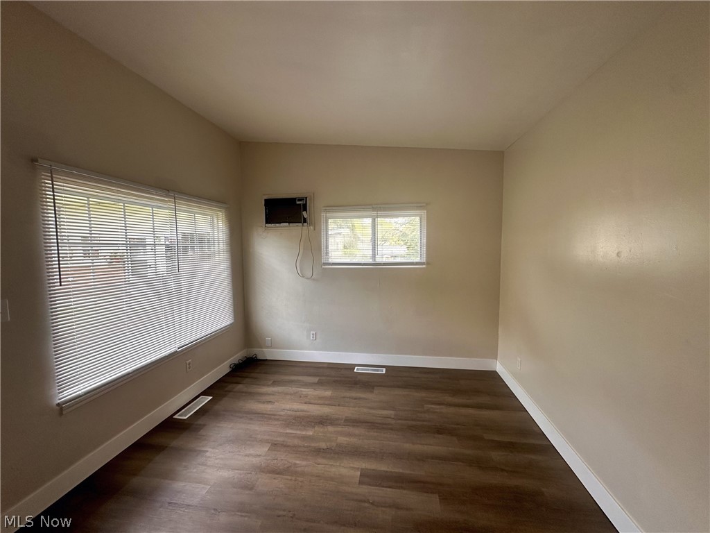 2356 Newton Street Akron OH 44305