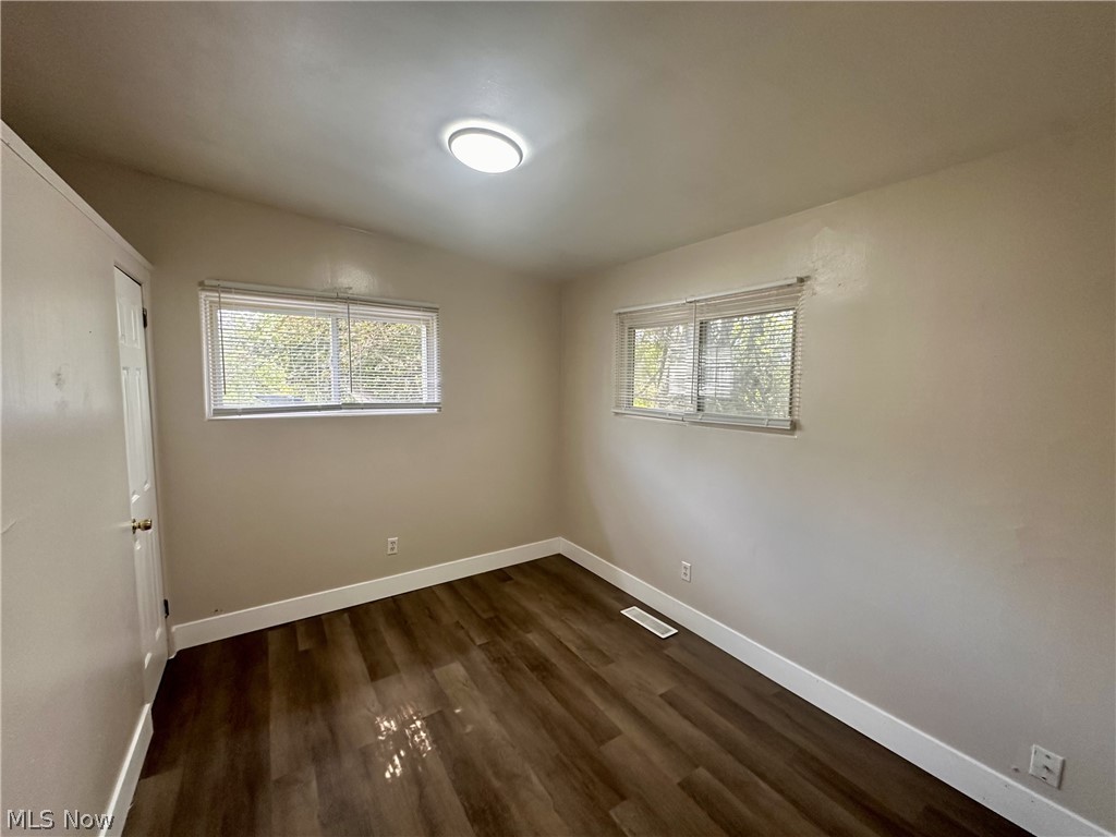2356 Newton Street Akron OH 44305