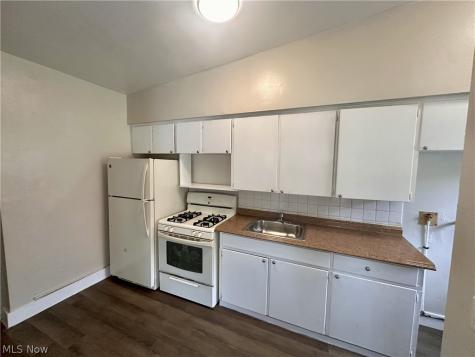 2356 Newton Street Akron OH 44305