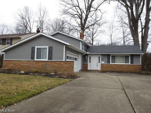 6593 Forest Glen Avenue Solon OH 44139