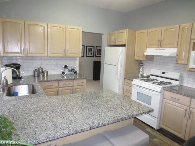 6593 Forest Glen Avenue Solon OH 44139