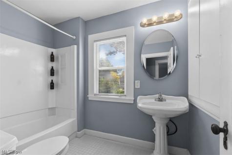 3408 Thorne Road Cleveland Heights OH 44112
