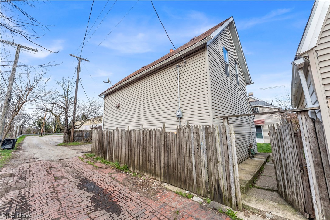 7945 Lorain Avenue Cleveland OH 44102