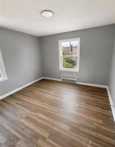4197 E 160th Street Cleveland OH 44128