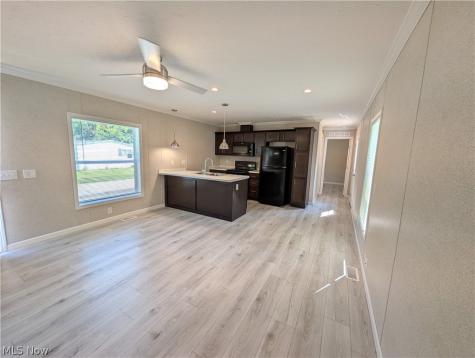 205 Greembriar Drive Elyria OH 44035