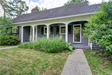 186 S Main Street Hudson OH 44236
