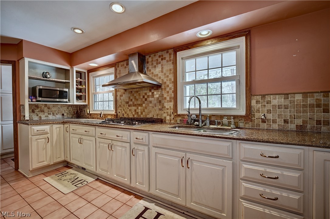 186 S Main Street Hudson OH 44236
