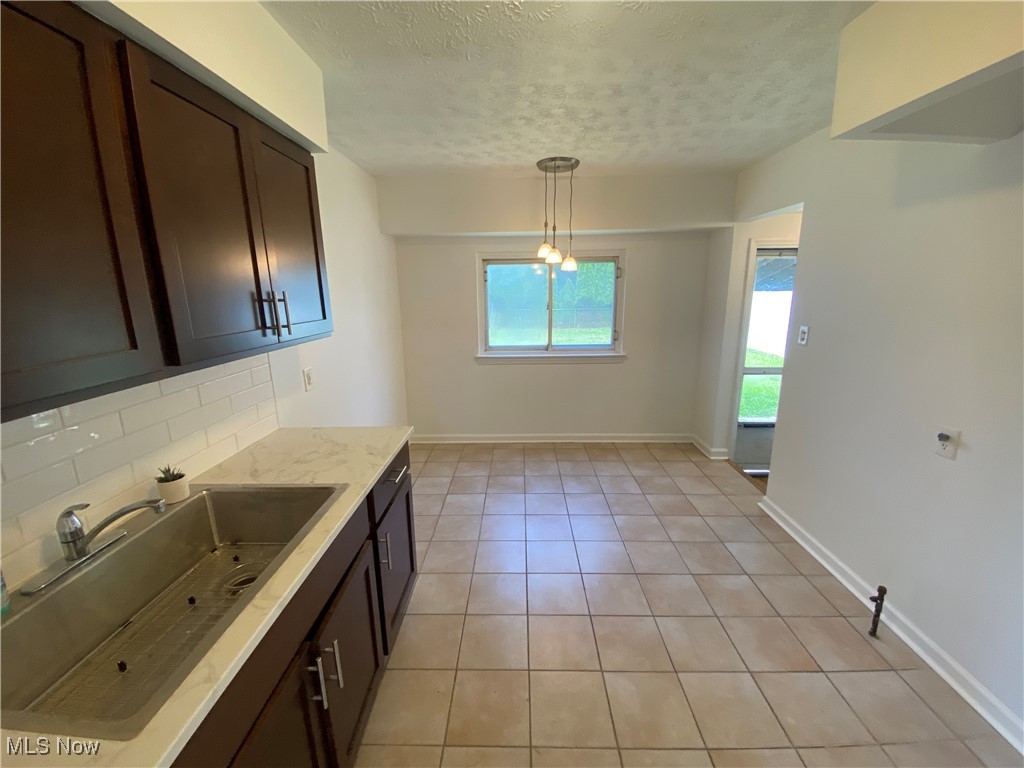 854 E 258th Street Euclid OH 44132