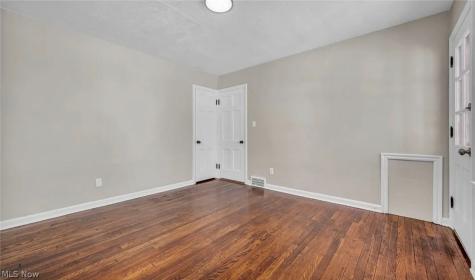 13614 Cedar Road University Heights OH 44118