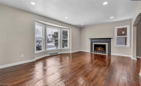 13614 Cedar Road University Heights OH 44118